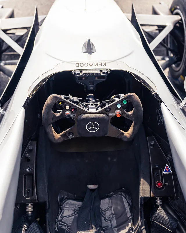 McLaren MP4/13 campaign design, 3.jpg